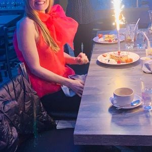 Super Cute Pink Zara Blouse, size Large